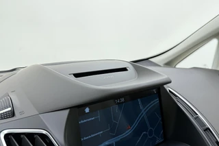 Ford C-Max 1.0 Titanium 125pk | Navigatie | Camera | Climate Control | Lederen Bekleding | Stoel - Voorruitverwarming | Weinig Kilometers | Parkeersensoren / 32