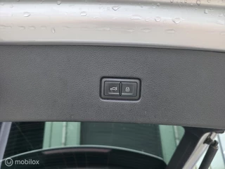 Audi Q8 55 TFSI e Quattro S-Line / Nachtzicht / HUD / Sfeer / 44