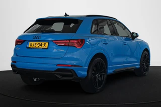 Audi Q3 45 TFSI e S Line / 4