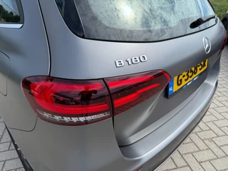 Mercedes-Benz B-klasse 180 Business Solution Plus CarPlay | Camera | groot NAVI / 23