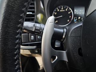 Mitsubishi Outlander 2.0 Instyle AUTOMAAT AIRCO NAVI CAMERA TEL / 25