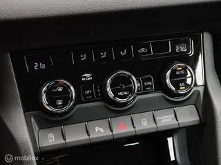 SKODA KAROQ 1.0 TSI CLEVER EDITION/LED/CARPLAY/CLIMATE/PDC/16''LMV / 39