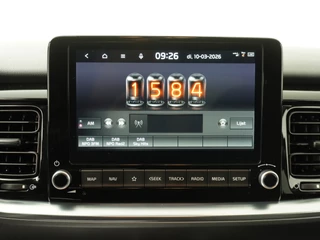 Kia Stonic 1.0 T-GDi MHEV DynamicPlusLine  - Apple/Android Carplay - Navigatie - Cruise Control - Stoel/Stuurverwarming - Lichtmetalen Velgen - Fabrieksgarantie t/m 28-01-2032 / 30