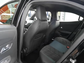 Opel Mokka 1.2 Turbo Ultimate | Demo | Adaptive Cruise Control | Achteruitrijcamera | Navigatie | Black Pack | 18'' velgen / 9