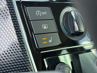 Volkswagen up! 1.0 65pk Move Up! Cruise | Stoelverwarming | Camera | 4-season | Mistlampen | Bluetooth | Rijklaar incl. 1 jaar Bovag garantie / 17