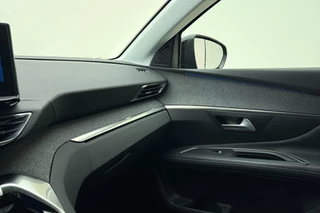 Peugeot 3008 1.2 PureTech Blue Lease Allure | Apple carplay/Android auto | Navigatie | Adaptive cruise | Camera | Elektrische kofferklep | Keyless entry + start | Climate control / 30