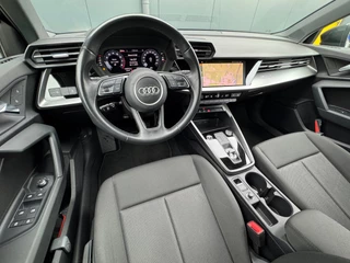Audi A3 Limousine 30 TFSI AUTOMAAT * Carplay * Climate Control * Parkeersensoren * / 7