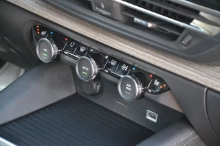 Citroen C5 X 1.6 Plug-in Hybrid 225 PK Shine * Leder * Stoel / Stuur verwarming / 24