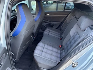 Volkswagen Golf 1.5 272pk eHybrid GTE Trekhaak | Led mistlampen | Head up | IQ light | Rijklaar incl. garantie / 25