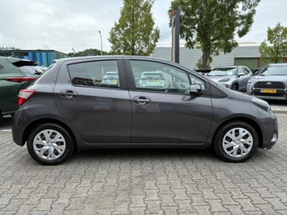 Toyota Yaris 5-DEURS NL-AUTO 1E-EIG DEALER-OND 5-DEURS AIRCO RADIO/CD  TREKHAAK ALL-SEASONS / 11