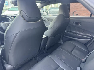 Toyota C-HR 2.0 Plug-in Hybrid 220 Première Edition PANODAK LEER 360° CAMERA JBL-AUDIO EL-STOEL STOEL/STUURVERW BLIND SPOT KEYLESS LED EL-ACHTERKLEP 19'' LM-VELGEN NL-AUTO / 9