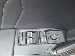 CUPRA Leon Sportstourer 1.4 e-Hybrid PHEV 245pk VZ * Navigatiesysteem * AUTOMAAT * Stoelverwarming * Virtual Cockpit * / 33