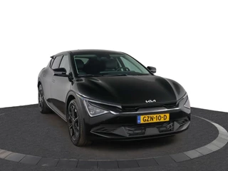 Kia EV6 Light Edition 63 kWh - SOH 99,7%  - Navigatie - Adaptive Cruise Control - Stoel/Stuur verwarming - Apple Carplay/Android Auto - Fabrieksgarantie tot 02-2032 / 12