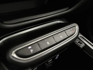 Fiat 600 1.2 Hybrid Icon 145 PK | Apple-Android | Cruise Control | Parkeersensoren / 27