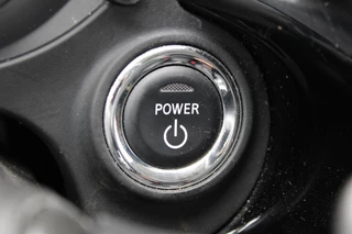 Mitsubishi Outlander 2.0 PHEV Executive Edition / 27