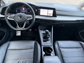 Volkswagen Golf 1.0 TSI / Apple CarPlay-Android / LEDER interieur + Stuur / Licht & Zicht Pakket / ALL-Season / 1e Eigenaar / 4