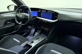 Opel Mokka Electric Business Edition 54 kWh | Stoelverwarming | Climate control | Stuurverwarming | Lichtmetalen velgen / 16