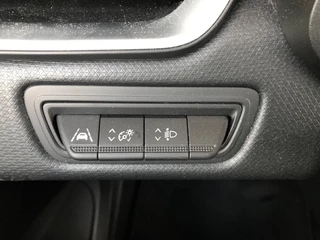 Renault Clio 1.0 TCe 90 Equilibre / 18
