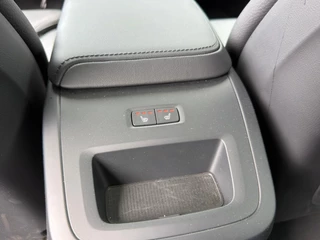 Volvo XC60 T6 Plus Dark Recharge AWD Trekhaak | 360 | H/K | Pano | Memory / 24