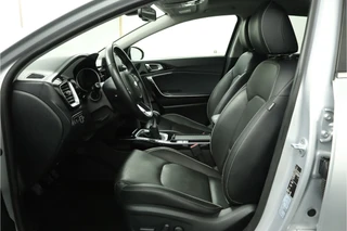 Kia Ceed 1.4 T-GDi ExecutiveLine  - Panoramadak - Stoelverwarming/Verkoeling - Achteruitrijcamera - Trekhaak - All season Banden - Virena Zekerheidspakket t.w.v. €895,- / 18