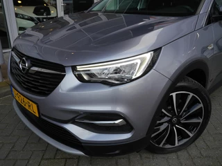 Opel Grandland 1.6 Turbo Hybrid Business Executive | Stoelverwarming en ventilatie | 225 PK | 19 inch lichtmetalen velgen | Lederen bekleding | Parkeersensoren v+a | Elektrisch verstelbare bestuurdersstoel / 47