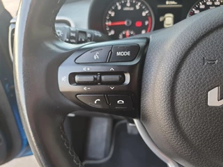 Kia Stonic 1.0T DynamicLine | Camera | Climate control | Apple Carplay / Android Auto | Cruise control | Parkeersensoren achter | Lichtmetalen velgen 16inch | / 21