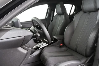 Peugeot 208 1.2 PureTech GT Automaat Panoramadak Camera Apple CarPlay LED / 7