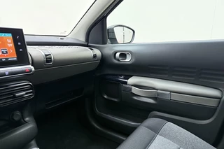 Citroën C4 Cactus 1.2T Shine / 25