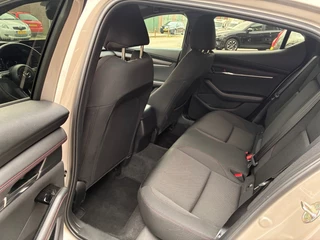 Mazda 3 2.5 e-SkyActiv-G M Hybrid HOMURA 140PK! AUTOMAAT/ / 12