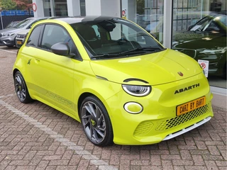 Abarth 500e SCORPIONISSIMA 42 kWh  SoH 94,12% !! | Alcantara sportstuur | Pano | Winterpakket / 8