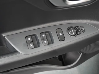 Kia Stonic 1.0 T-GDi MHEV DynamicPlusLine  - Camera - Stoel/stuurverwarming - Cruise control - Applecarplay - Android Auto 7 jaar of 150.000km Fabrieksgarantie / 22