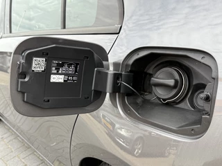 Mercedes-Benz A-Klasse BWJ 2020 180 136 PK Luxury Line AUTOMAAT  TREKHAAK | STOELVERW. | FULL LED | CAMERA | CARPLAY + ANDROID |  NAVI | CLIMA | CRUISE | LMV | PDC / 40