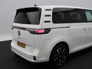 Volkswagen ID. Buzz GTX 4MOTION 79 kWh & 340 Pk | Trekhaak | Carplay | Cruise | Schuifdeuren L+R | Elektrische Stoelen | 20 Inch | Full LED  | 17.801 Km!! / 17