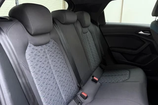 Audi A1 citycarver 35 TFSI epic 150pk | Automaat | Climate Control | Navigatie | Premium Audio | Camera | Cruise Control Adaptief | Stoelverwarming | Keyless Start | Sportstoelen / 15