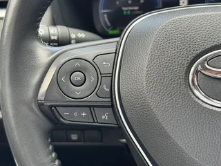 Toyota RAV4 2.5 Hybrid Dynamic AWD DYNAMIC 1650KG TREKGEW STOELVERW PARK-SENSOREN NAVI CAMERA APPLE/ANDROID LM-VELGEN / 17