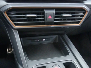 CUPRA Leon Sportstourer 1.4 e-Hybrid Business Navi | Stuurverwarming | LED | Adaptive / 41