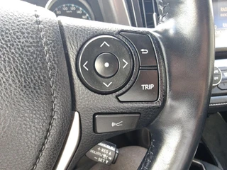 Toyota RAV4 2.5 Hybrid Style TREKHAAK STOEL/STUURVERW ELEK-ACHTERKLEP PARK-SENSOREN BLUETOOTH CAMERA LM-VELGEN / 24