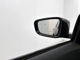 BMW 3-serie 320i M Sport | Schuifdak | Camera | HeadUp Display | Stoelverwarming | Memory Stoelen / 33
