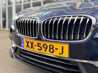 BMW 2 Serie Active Tourer 218i High Executive I Navigatie I Camera I Trekhaak I HUD I LED / 16