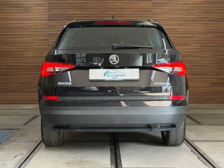 Skoda Kodiaq 1.5 TSI Ambition 7p. | 7-persoons | Carplay & Android Auto | Trekhaak | Camera | Stoelverwarming | KESSY | 18 Inch / 40