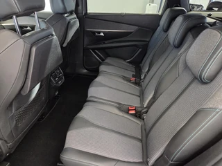 Peugeot 5008 1.2 PureTech Blue Lease Allure  7-Persoons Navigatie Full-led / 18