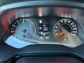 Renault Captur 1.3 TCE INTENS Trekhaak, Stoelverwarming, Navi, ALL IN prijs! / 18