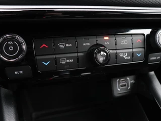 Jeep Compass 4xe 240 Plug-in Hybrid Electric Trailhawk 4WD  | CAMERA |LEDER | NAVi | LMV | PDC | ELECTR VERSTELB STOELEN MET MEMORY / 18