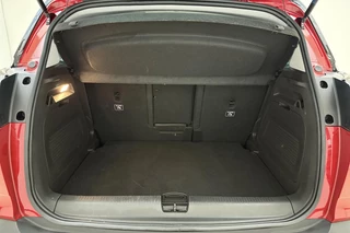 Opel Crossland 1.2 Turbo Ultimate 110 PK | Navigatie | Alcantara bekleding | Climate control | Camera | DAB Radio | Extra getint glas | Keyless / 11