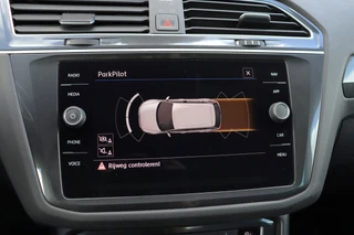 Volkswagen Tiguan 1.4 TSI ACT Highline Business R | Dealer Onderhouden | Led | Virtual | Stoelverwarming | Trekhaak | Carplay / 32