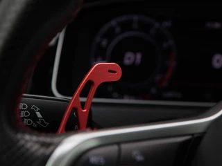 Volkswagen Golf 2.0 TSi GTi 290 Pk TCR | Panorama Dak | Adaptive Cruise | Camera | Stoelverwarming | 18 inch | 90.438 km!! / 33