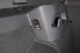 Volkswagen Golf 1.5 272pk eHybrid GTE Trekhaak 360Camera Memory Leder Stoelventilatie HUD Navigatie Panoramadak / 62