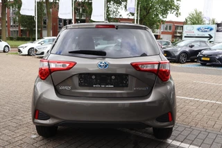 Toyota Yaris 1.5 HYBRID DYNAMIC APPLE/ANDROID KEYLESS CLIMA CAMERA / 27