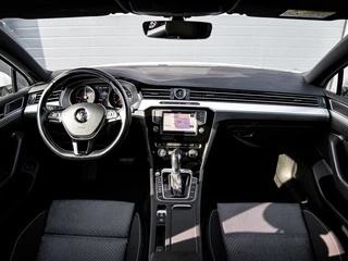 Volkswagen Passat Variant 1.4 TSI GTE Connected Series Camera | Full LED | App-connect | Comfortstoelen | PDC v+a | / 4