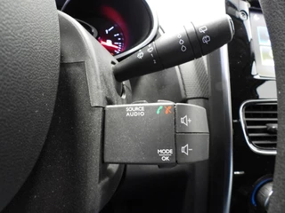 Renault Clio Estate 0.9 TCe Zen NAVI/AIRCO/CRUISE/BLUETOOTH! / 12